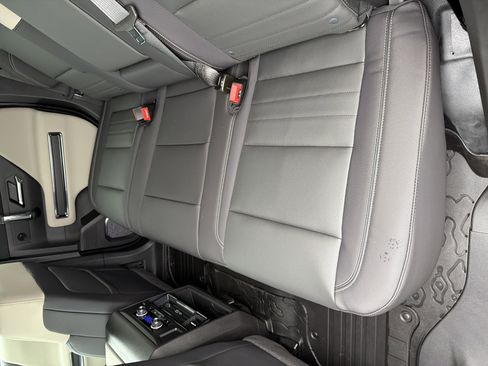 New 2026 GMC Hummer EV SUV image 19