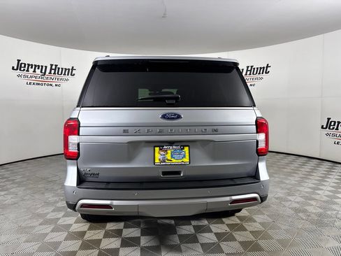 Used 2022 Ford Expedition XLT RWD image 5