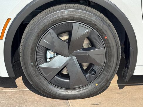 New 2026 Toyota Prius Plug-In Hybrid image 32