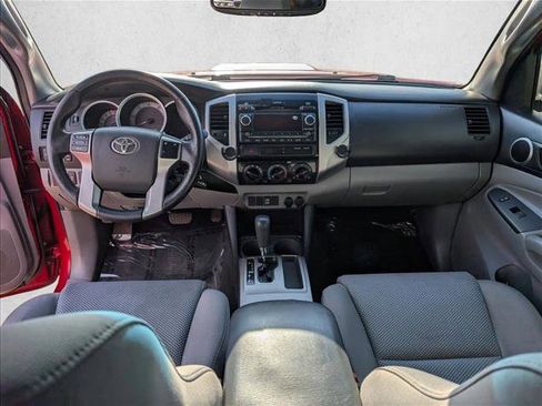 Used 2012 Toyota Tacoma PreRunner image 15