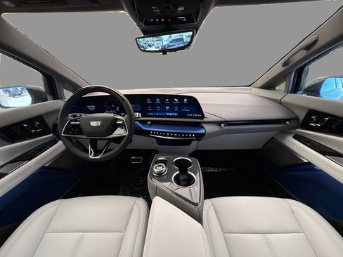 New 2026 Cadillac Lyriq V image 22