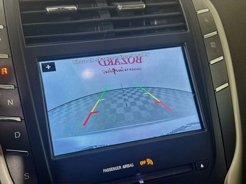 Used 2017 Lincoln MKC Premiere image 17