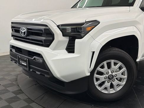 Certified 2026 Toyota Tacoma SR5 AWD/4WD image 4