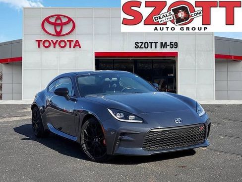 New 2025 Toyota GR86 Premium w/ GR Wheel Package (TMS image 1