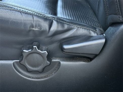 Used 2018 Toyota Tacoma TRD Sport image 28