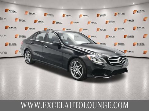 Used 2014 Mercedes-Benz E 550 4MATIC Sedan image 7