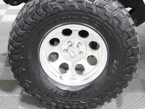 Used 1998 Jeep Wrangler Sahara image 25