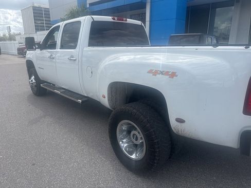 Used 2011 GMC Sierra 3500 SLE image 5