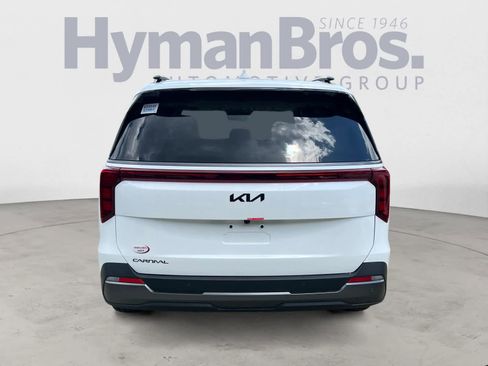 New 2026 Kia Carnival SX FWD image 2