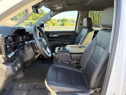 Used 2025 GMC Sierra 1500 SLT image 25