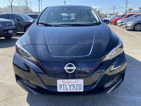 Used 2025 Nissan Leaf S FWD image 3