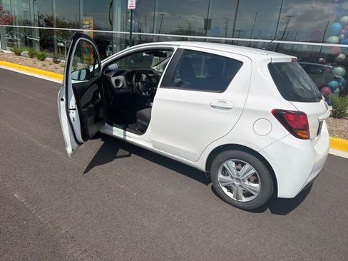Used 2017 Toyota Yaris L image 16