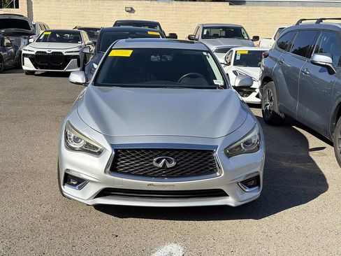 Used 2018 INFINITI Q50 Luxe RWD image 2