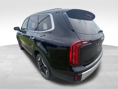 Used 2024 Kia Telluride S AWD/4WD image 7