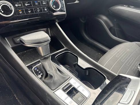 Used 2022 Hyundai Santa Cruz SE FWD image 15