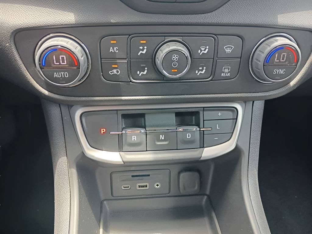 Used 2023 GMC Terrain SLT FWD image 20