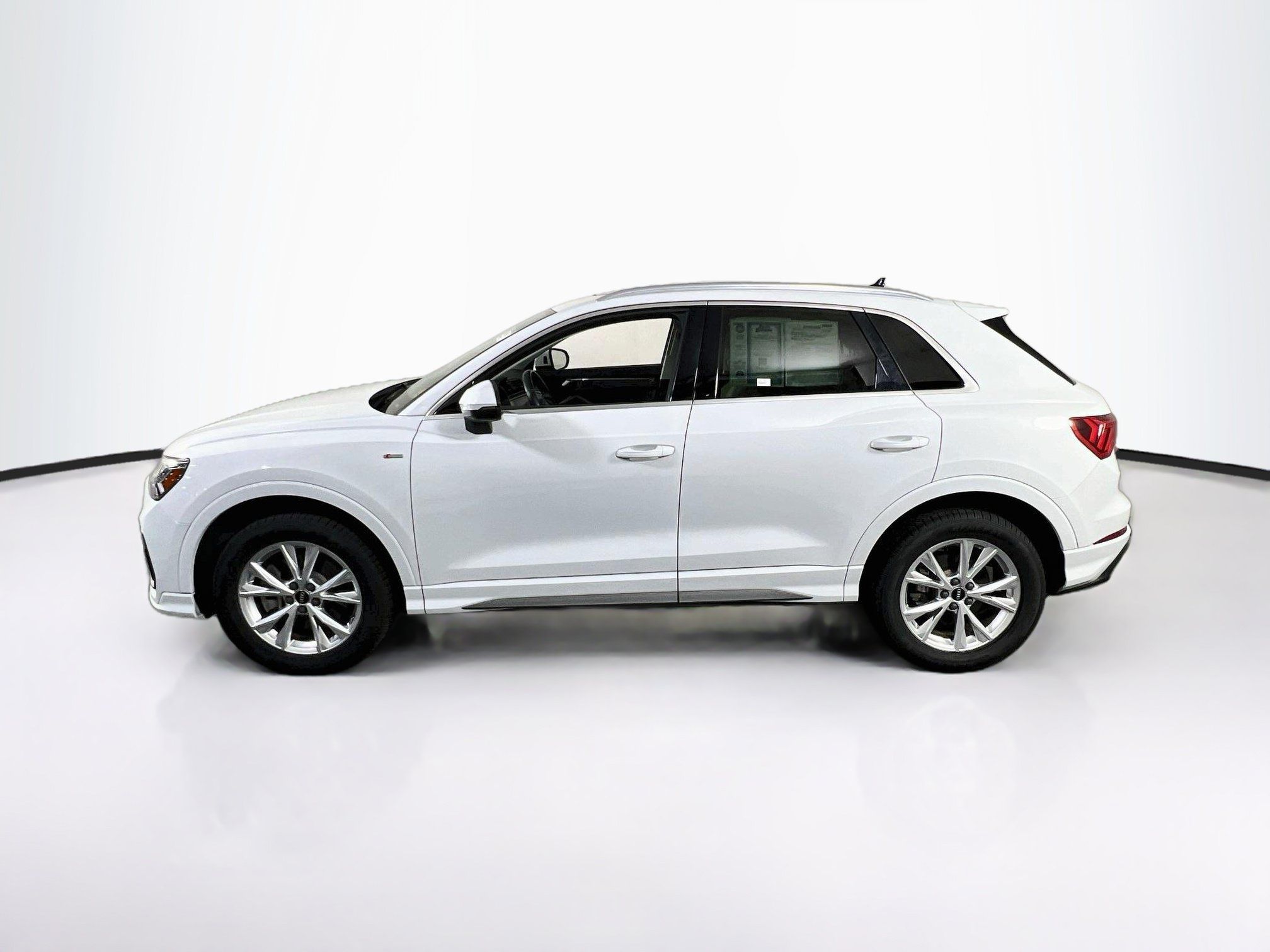 Used 2022 Audi Q3 2.0T Premium Plus AWD/4WD image 8