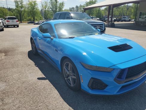 Used 2024 Ford Mustang GT Premium RWD image 5