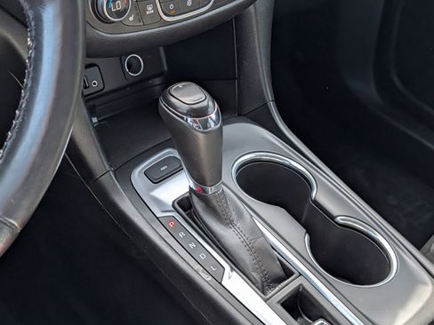 Used 2018 Chevrolet Equinox LT image 28