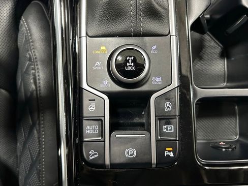 Used 2023 Kia Sorento SX AWD/4WD image 30