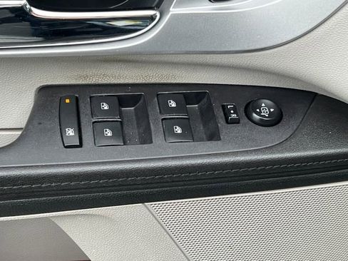 Used 2017 Chevrolet Equinox LS FWD image 14