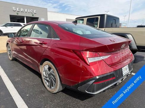 Used 2024 Hyundai Elantra Limited FWD image 7