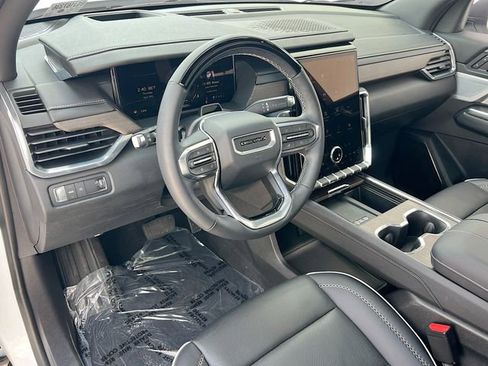 Used 2025 GMC Acadia Denali w/ Super Cruise Package image 10