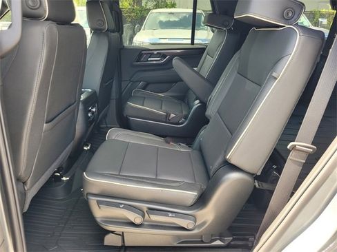New 2026 GMC Yukon Elevation w/ LPO, Floor Liner Package image 6