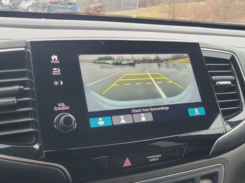 Used 2022 Honda Pilot TrailSport image 23