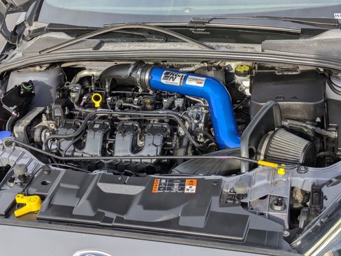 Used 2017 Ford Focus RS AWD/4WD image 44