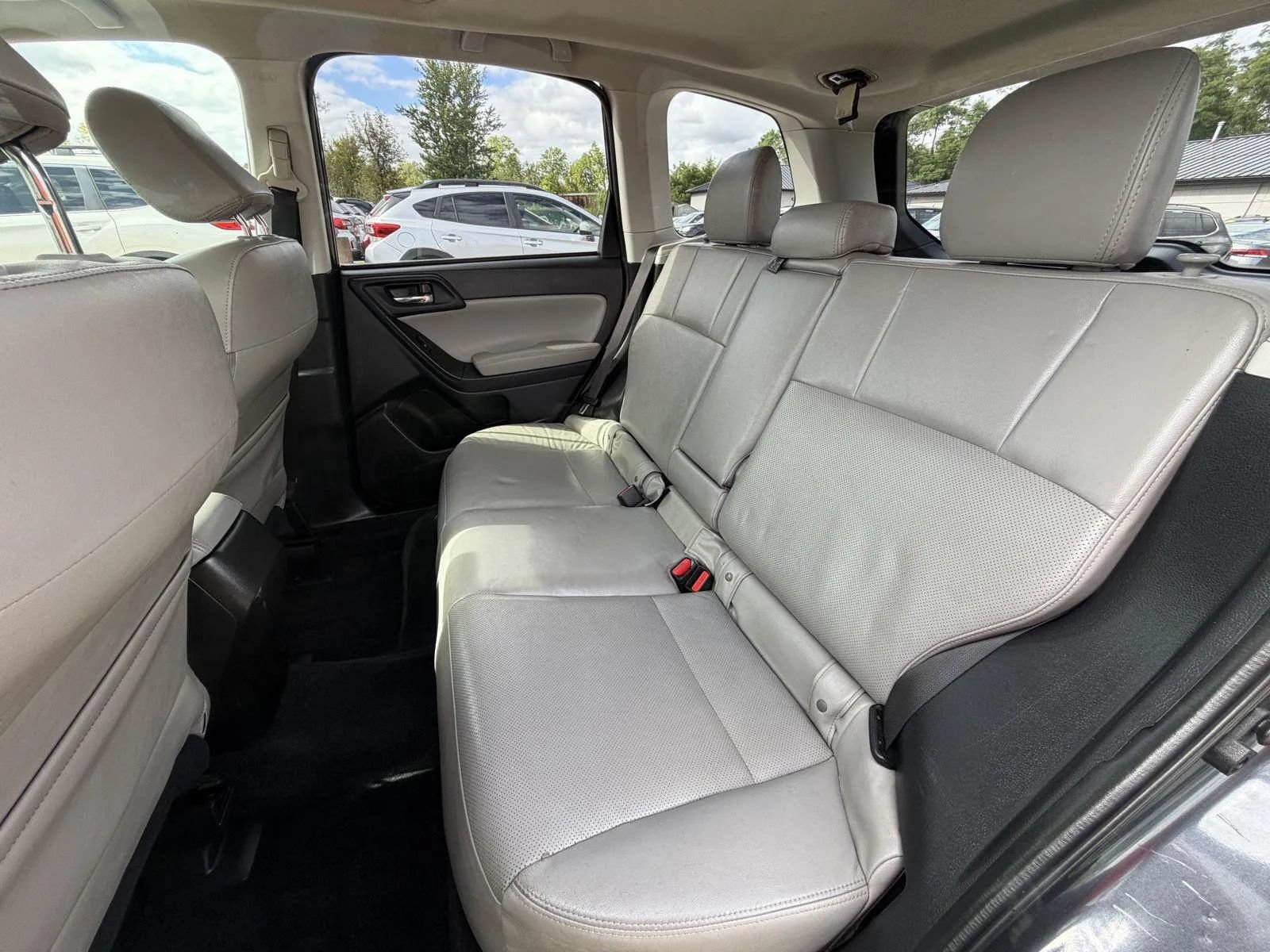 Used 2014 Subaru Forester 2.5i Limited w/ Popular Package #2 AWD/4WD image 18