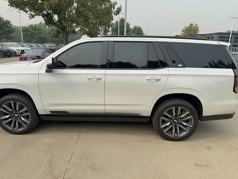 Used 2023 Cadillac Escalade Sport w/ Touring Package AWD/4WD image 2