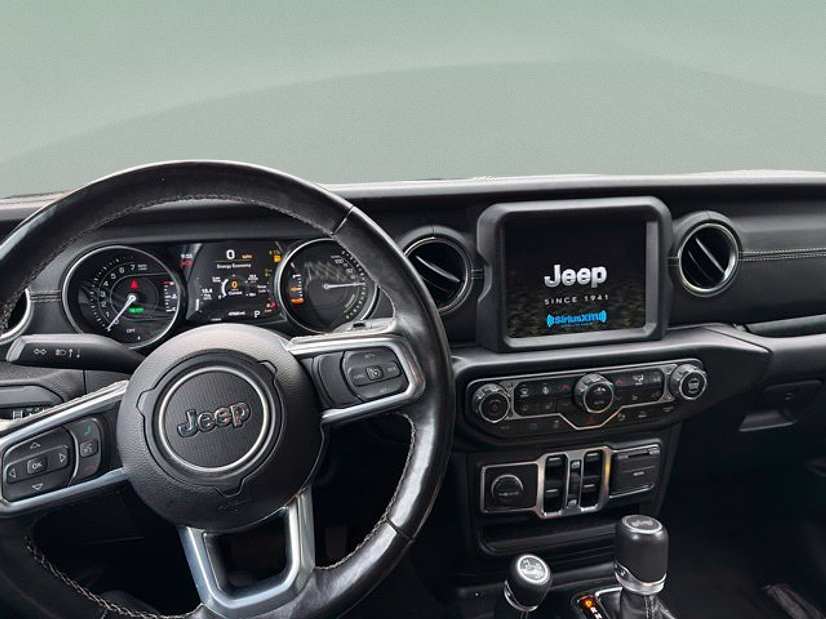 Used 2021 Jeep Wrangler Unlimited Sahara w/ Cold Weather Group AWD/4WD image 17