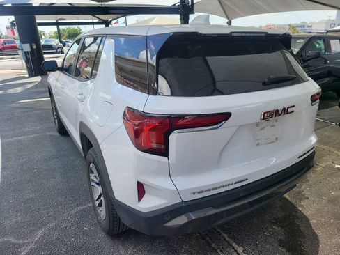 Used 2025 GMC Terrain Elevation AWD/4WD image 8