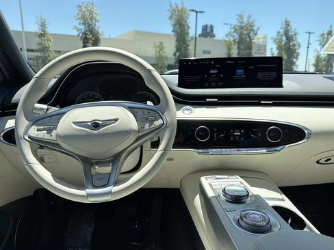 Used 2023 Genesis Electrified GV70 AWD/4WD image 7