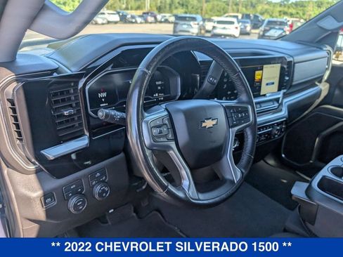 Used 2022 Chevrolet Silverado 1500 LT AWD/4WD image 11
