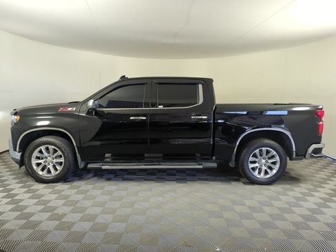 Used 2019 Chevrolet Silverado 1500 LTZ w/ LTZ Premium Package AWD/4WD image 3