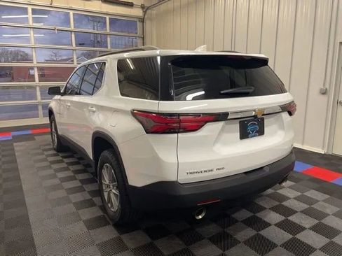 Used 2023 Chevrolet Traverse LT AWD/4WD image 5