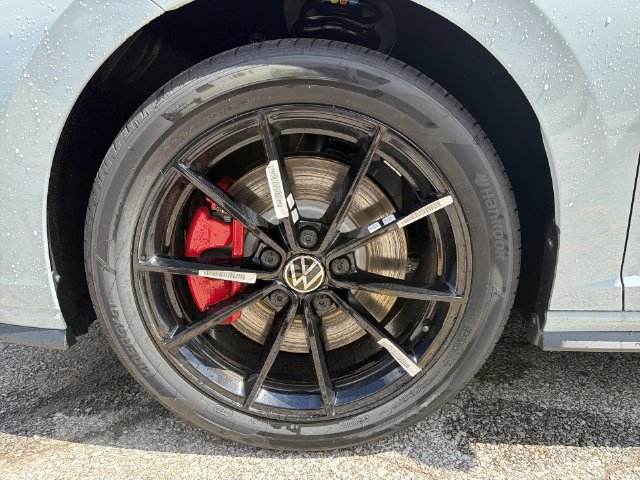 New 2026 Volkswagen Jetta GLI Autobahn FWD image 17