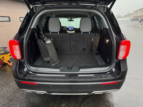 Used 2022 Ford Explorer XLT w/ Equipment Group 202A image 39