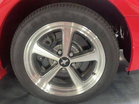 Used 2004 Ford Mustang Mach 1 RWD image 19