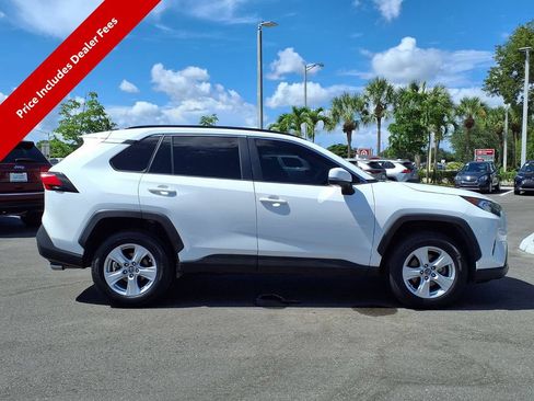 Used 2021 Toyota RAV4 XLE FWD image 9