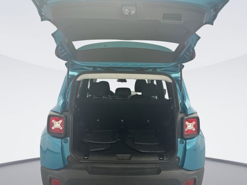 Used 2020 Jeep Renegade Trailhawk AWD/4WD image 23