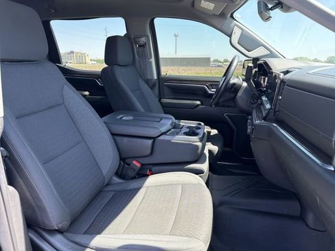 Used 2022 Chevrolet Silverado 1500 LT w/ Protection Package image 17