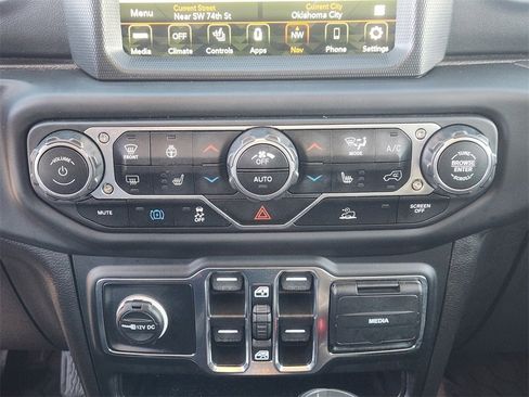 Used 2022 Jeep Wrangler Unlimited Sahara w/ Cold Weather Group image 20