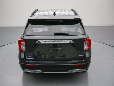 Certified 2023 Ford Explorer XLT w/ Equipment Group 202A AWD/4WD image 5