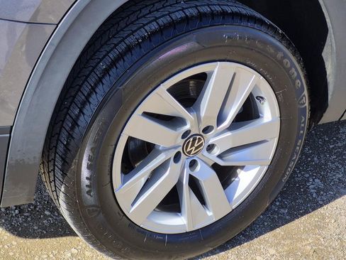 Used 2021 Volkswagen Atlas S image 9