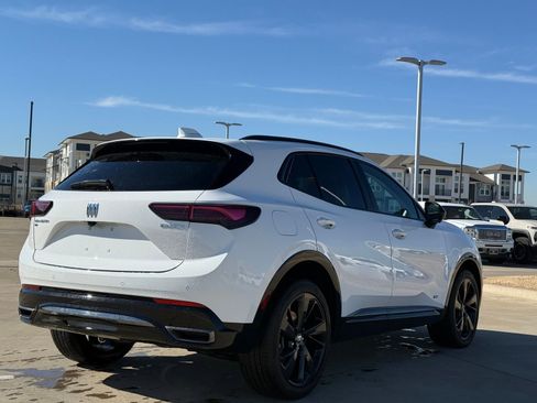 Used 2025 Buick Envision Sport Touring image 7