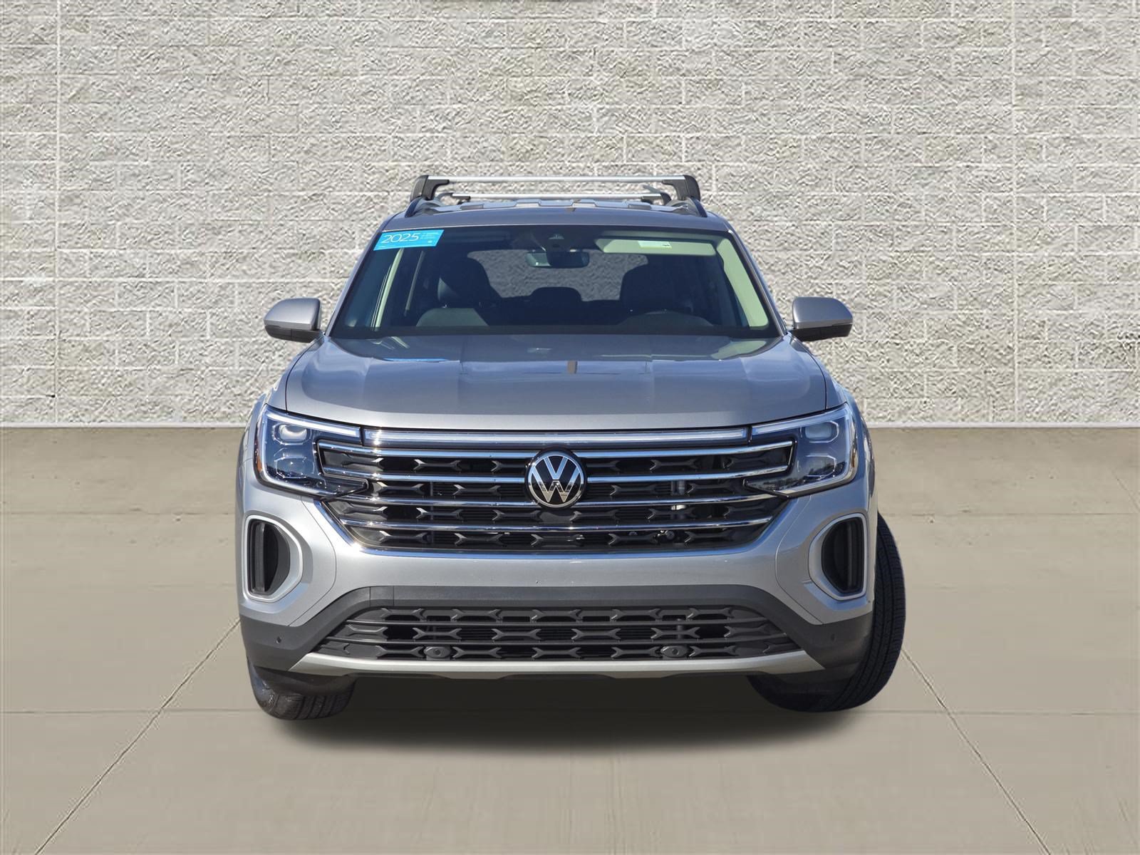 Certified 2025 Volkswagen Atlas SE AWD/4WD image 2