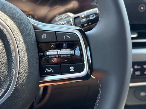 New 2026 Kia Carnival SX w/ SX Dark Edition Package image 27